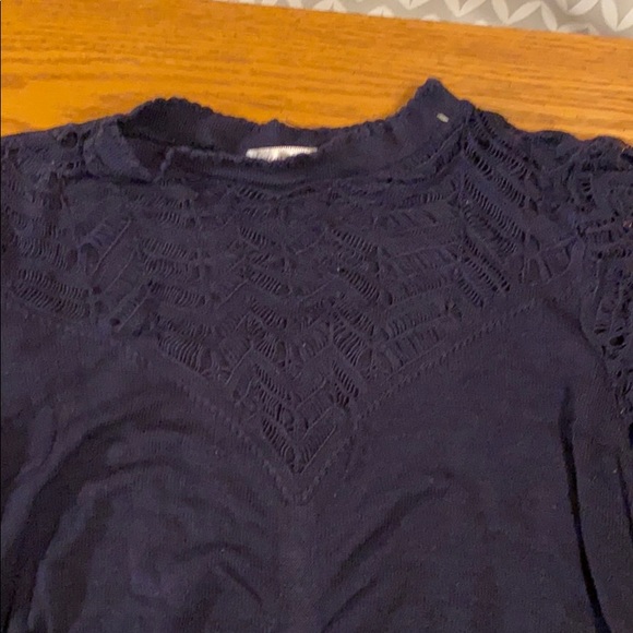 Blue top - Picture 2 of 5